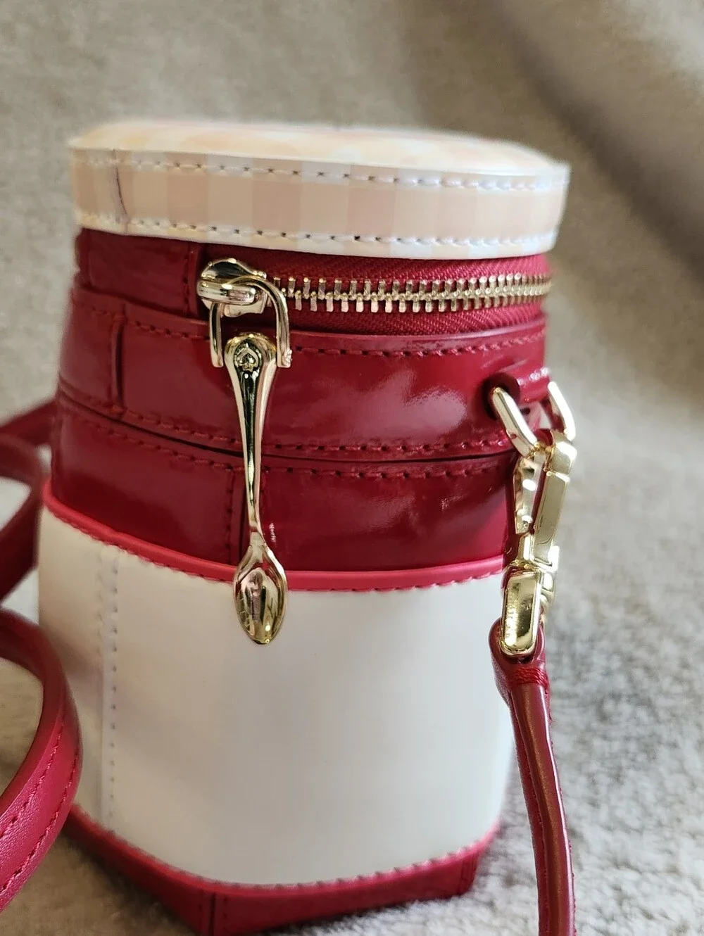 🍓Kate Spade Strawberry Jam Crossbody Bag